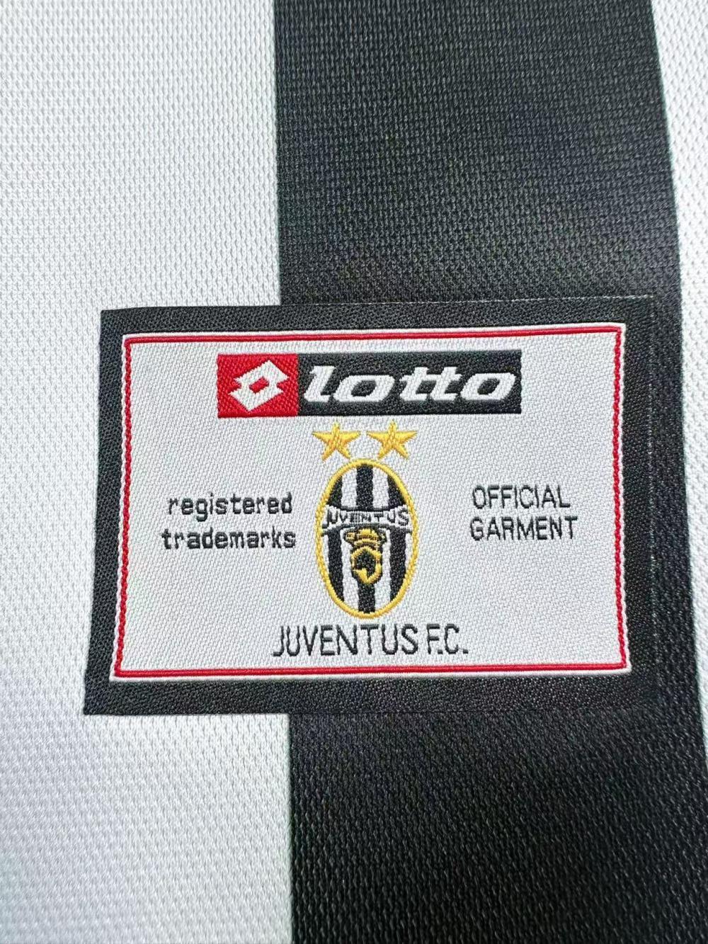 Camiseta retro de la Juventus para hombre - Temporada 2001/02