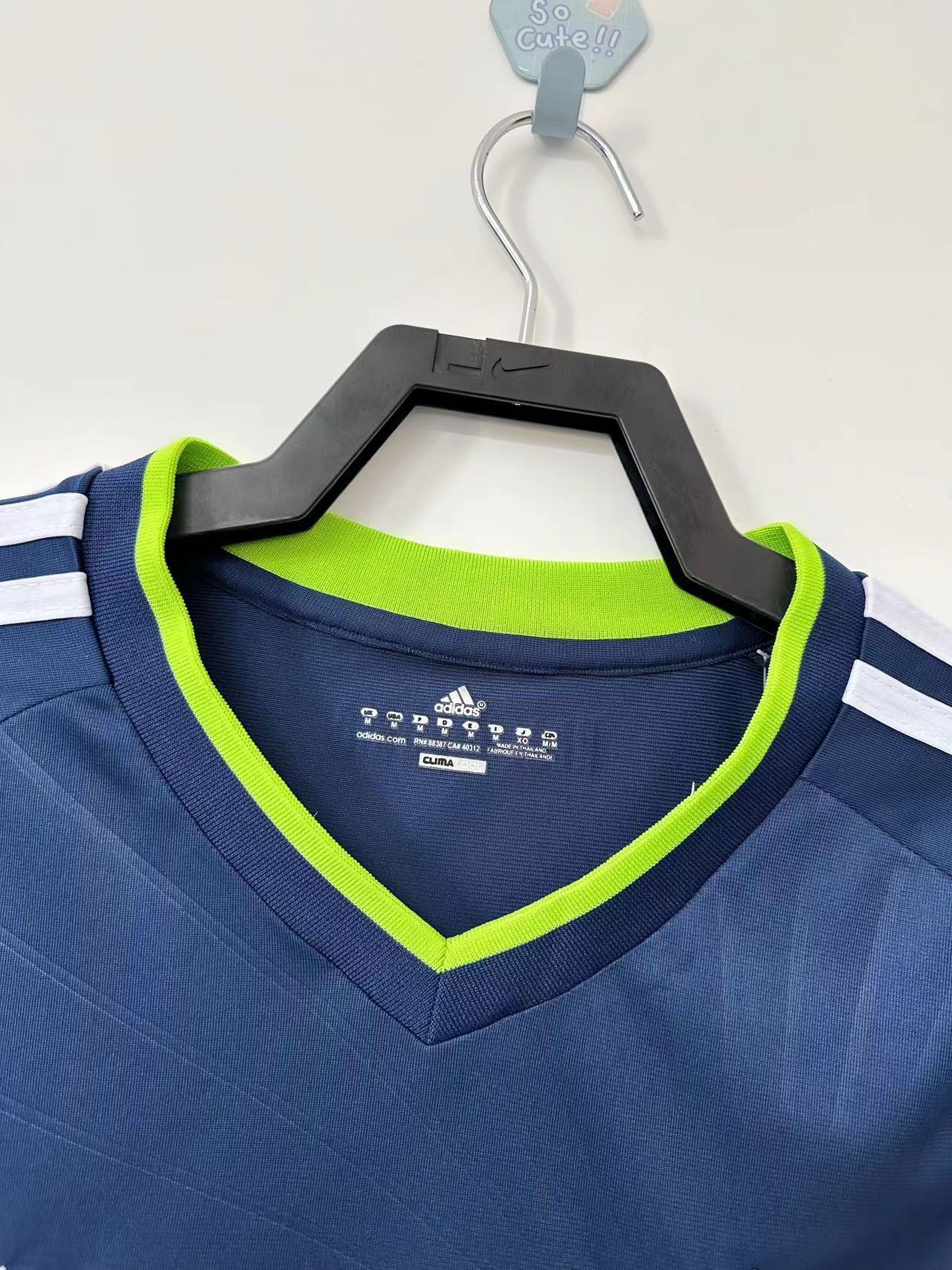 Camiseta Retro de Hombre del Real Madrid - Temporada 2010/11