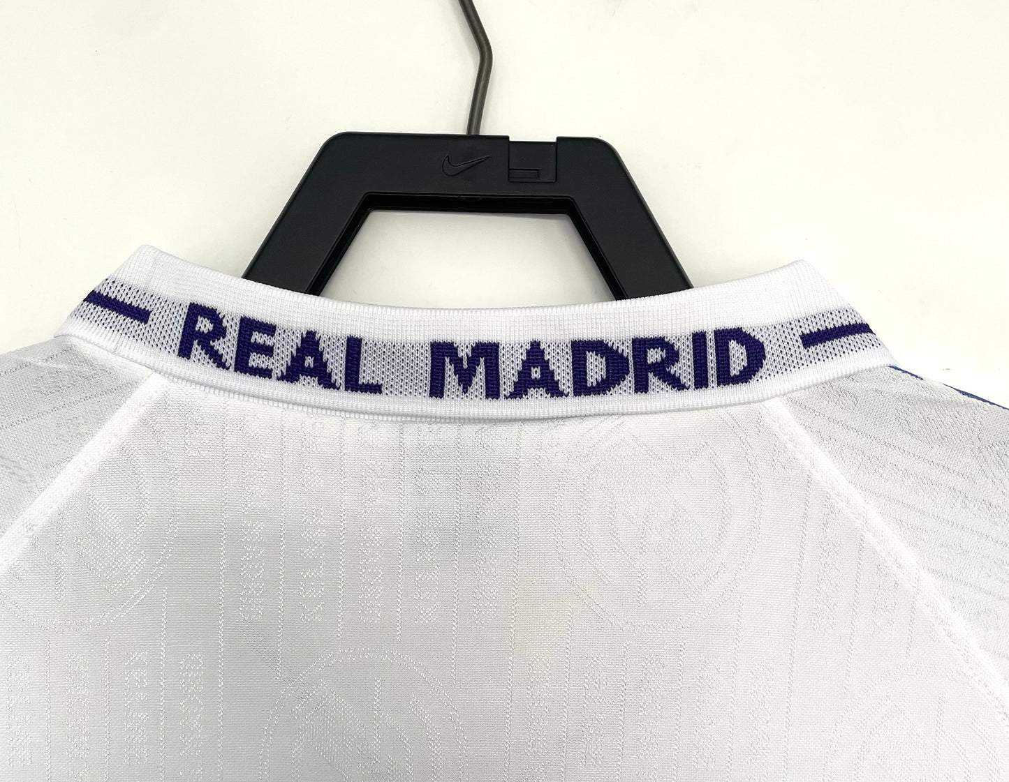 Camiseta retro de hombre del equipo Real Madrid - 1996/97