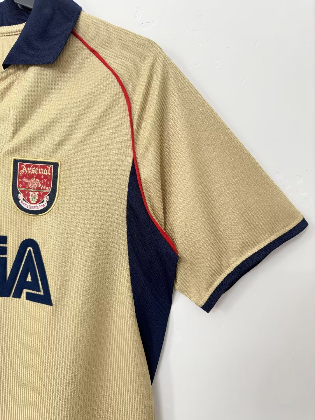 Camiseta retro de hombre del equipo Arsenal - 2001/02