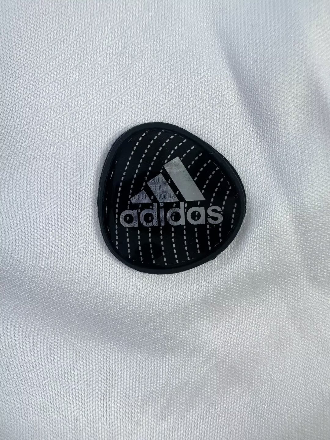 Retro Long Sleeve Real Madrid Adidas Home - 2011/12