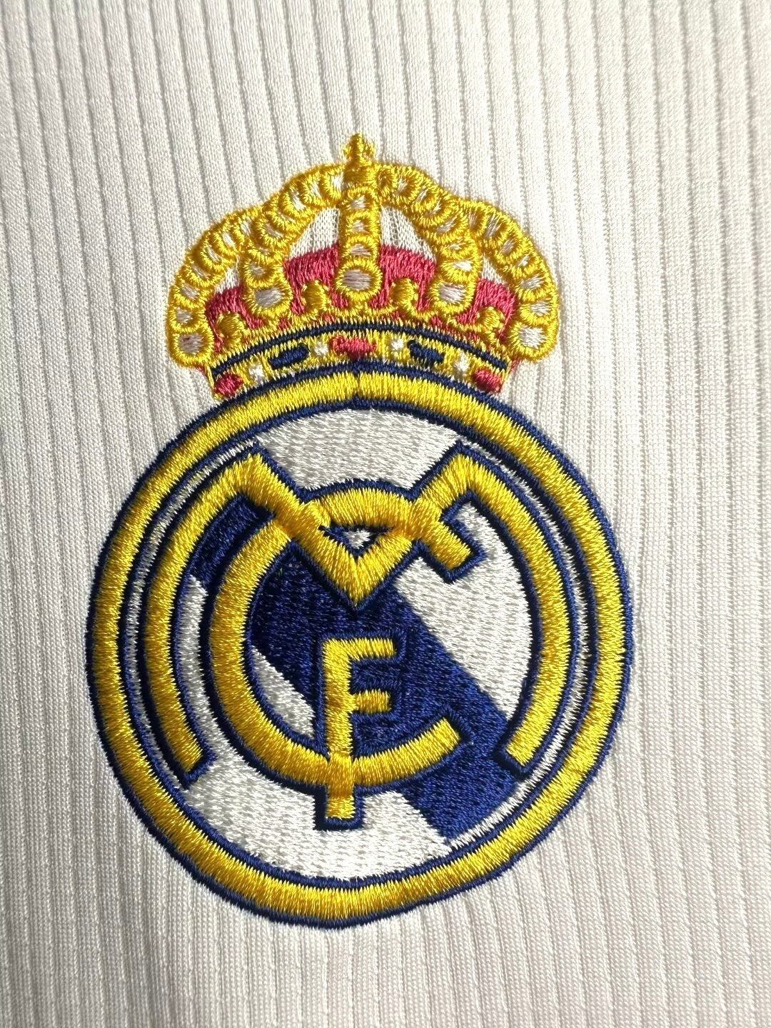 Camiseta retro de hombre del Real Madrid - 2019/2020