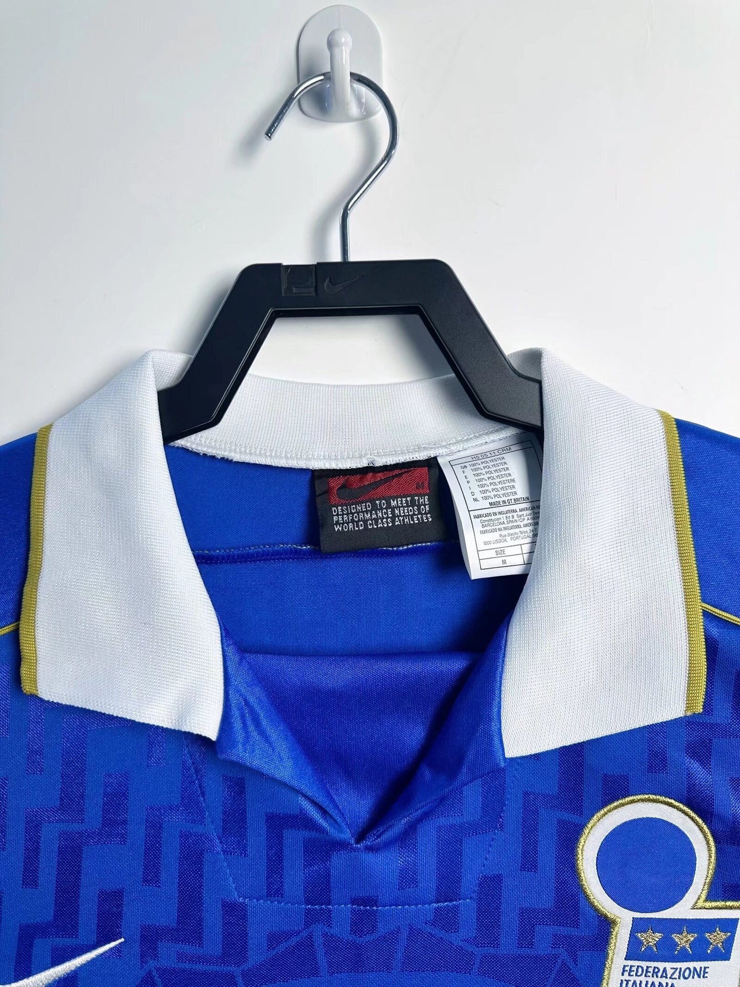 Camiseta Retro de la Selección Nacional Masculina de Italia - Local 1995