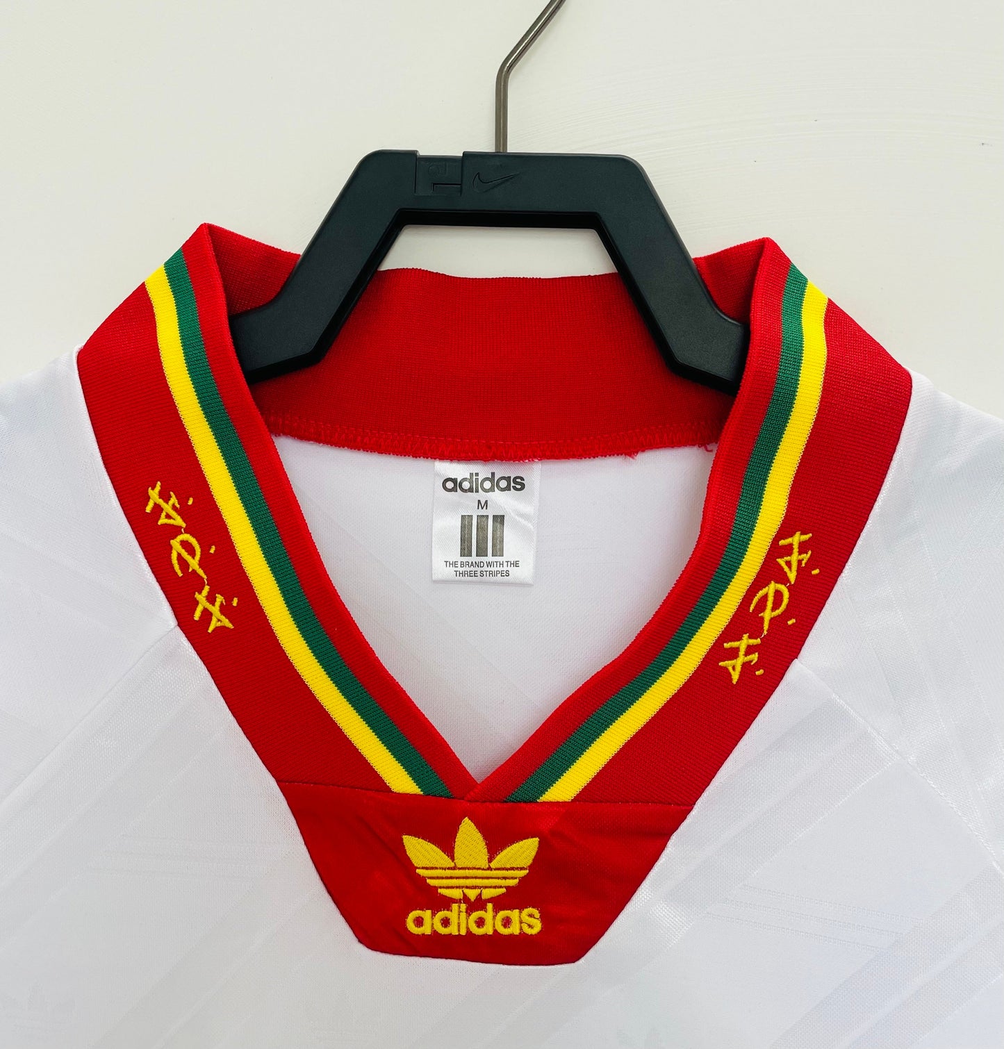 Man's Retro Jersey Portugal National Team Away - 1992/94