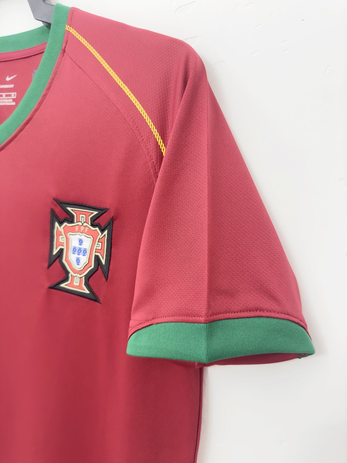Man's Retro Jersey Portugal National Team - 2006