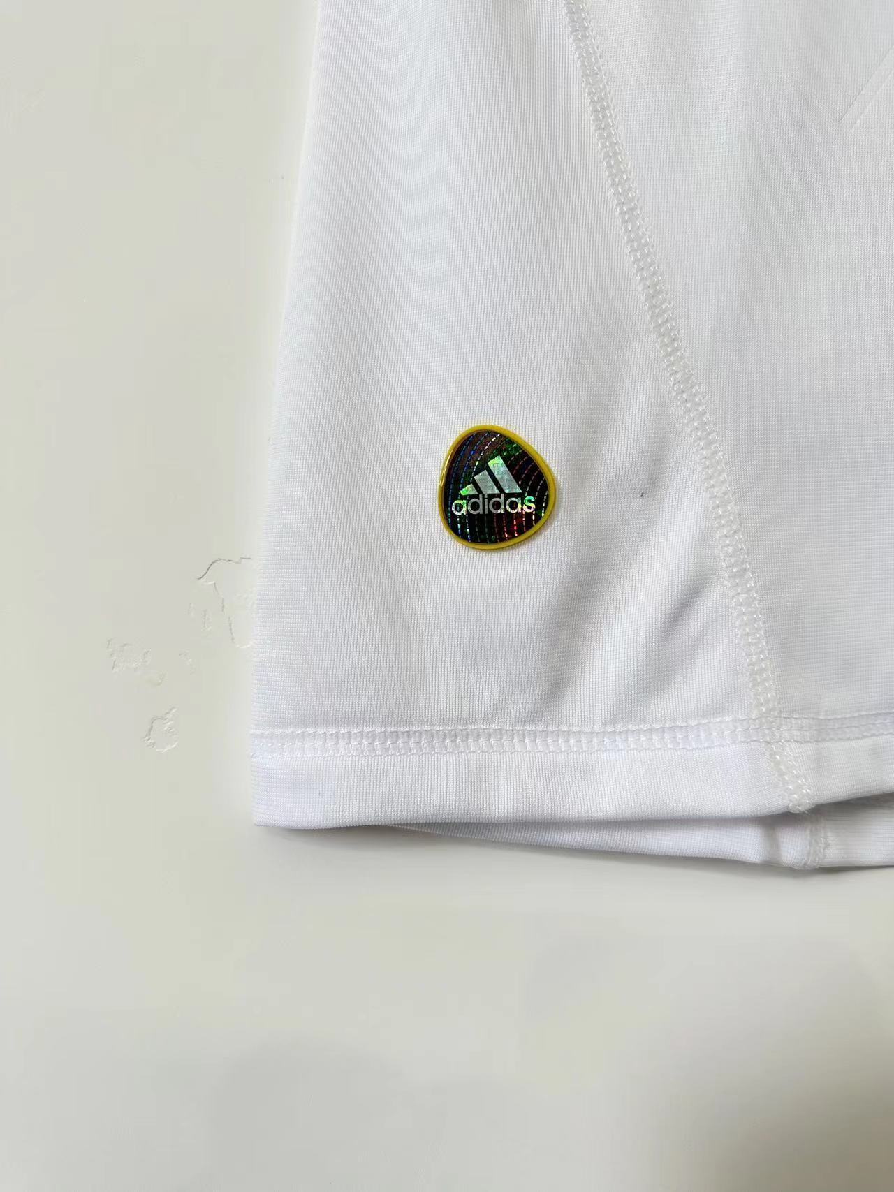 Camiseta Retro de Hombre Real Madrid - 2010/11
