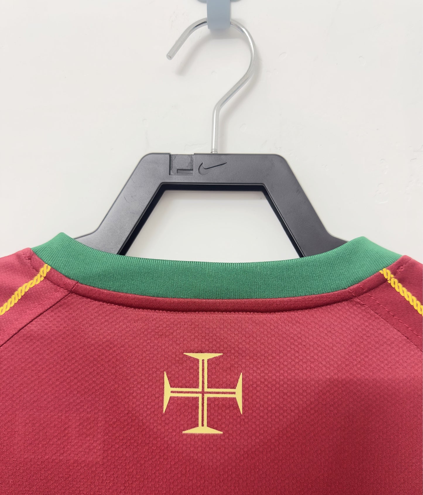 Man's Retro Jersey Portugal National Team - 2006