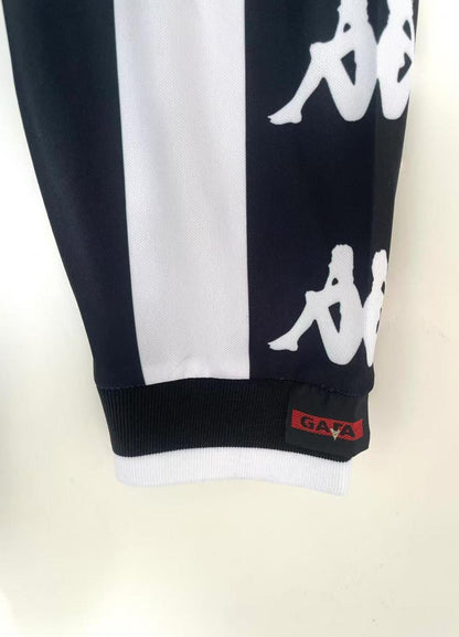 Man's Retro Long Sleeve Juventus Team Home - 1999/00
