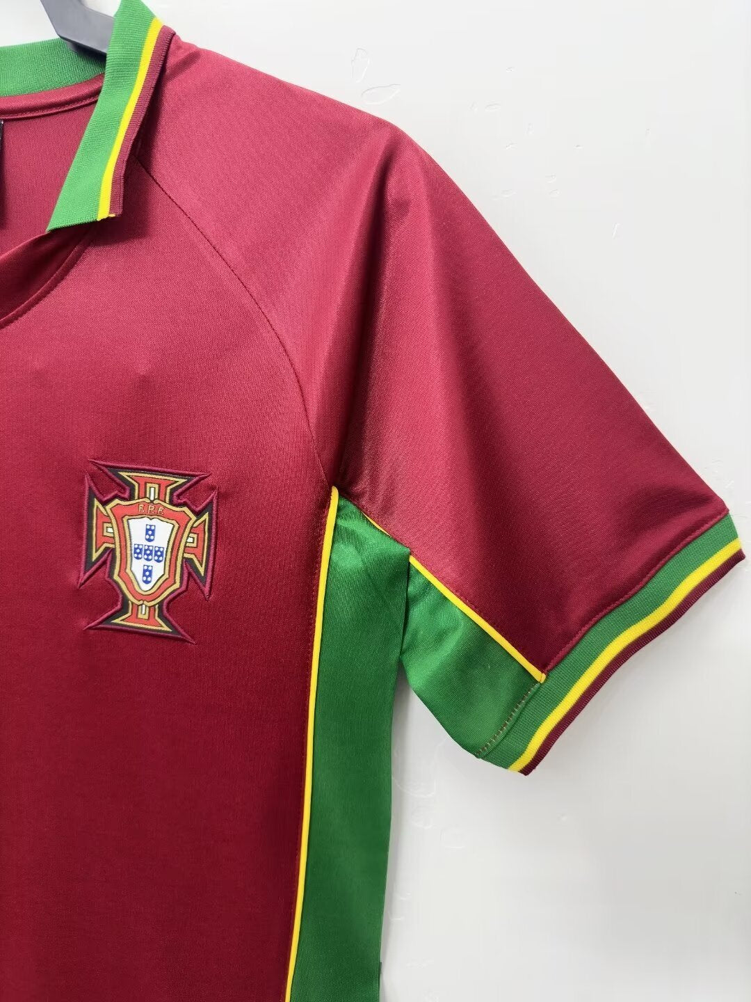 Man's Retro Jersey Portugal National Team - 1998