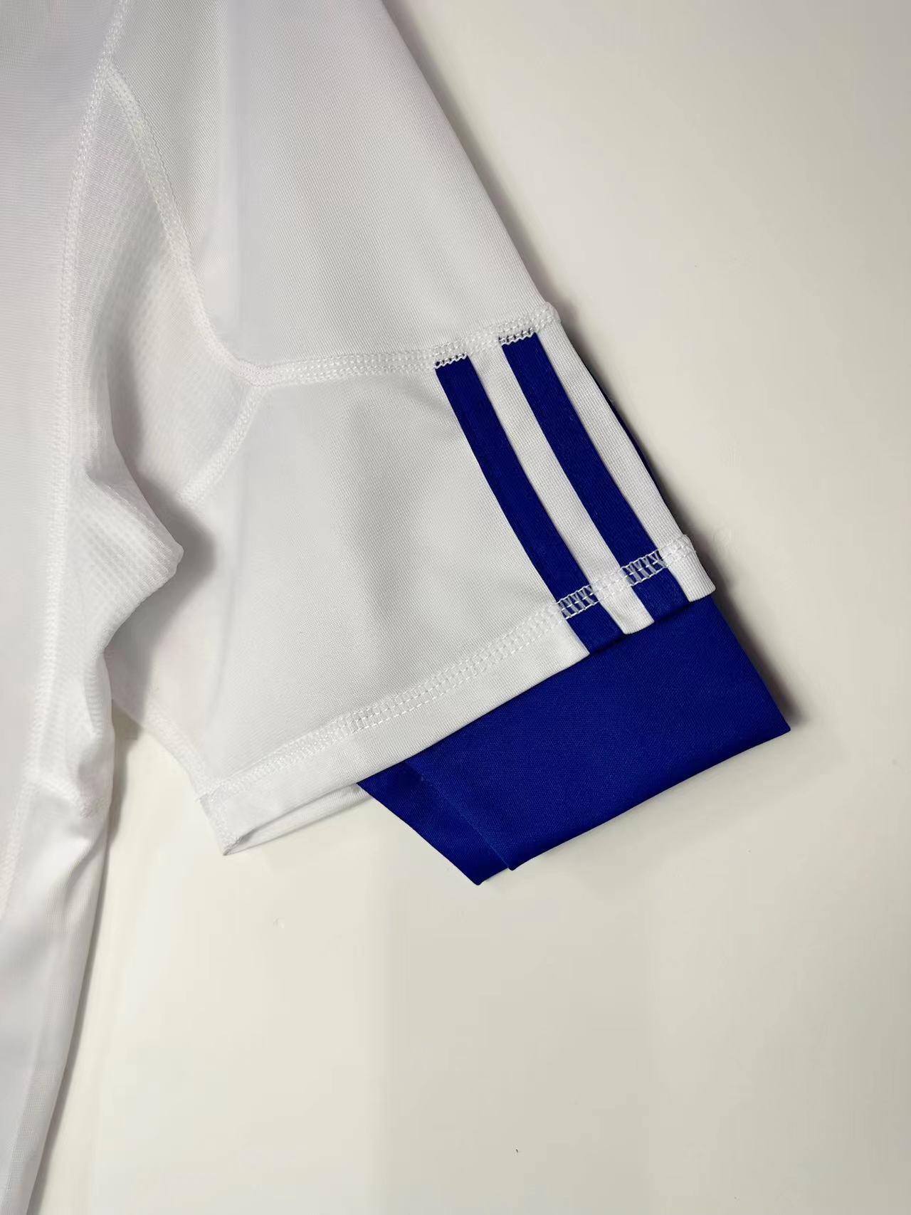 Camiseta Retro de Hombre Real Madrid - 2010/11