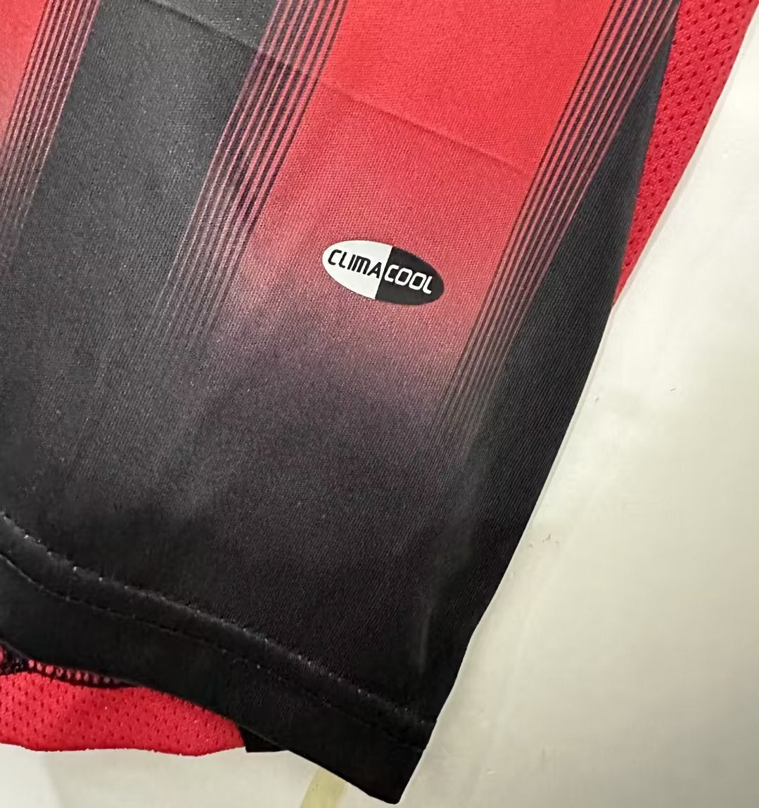 Camiseta retro de hombre del equipo de Milán - 2004/05
