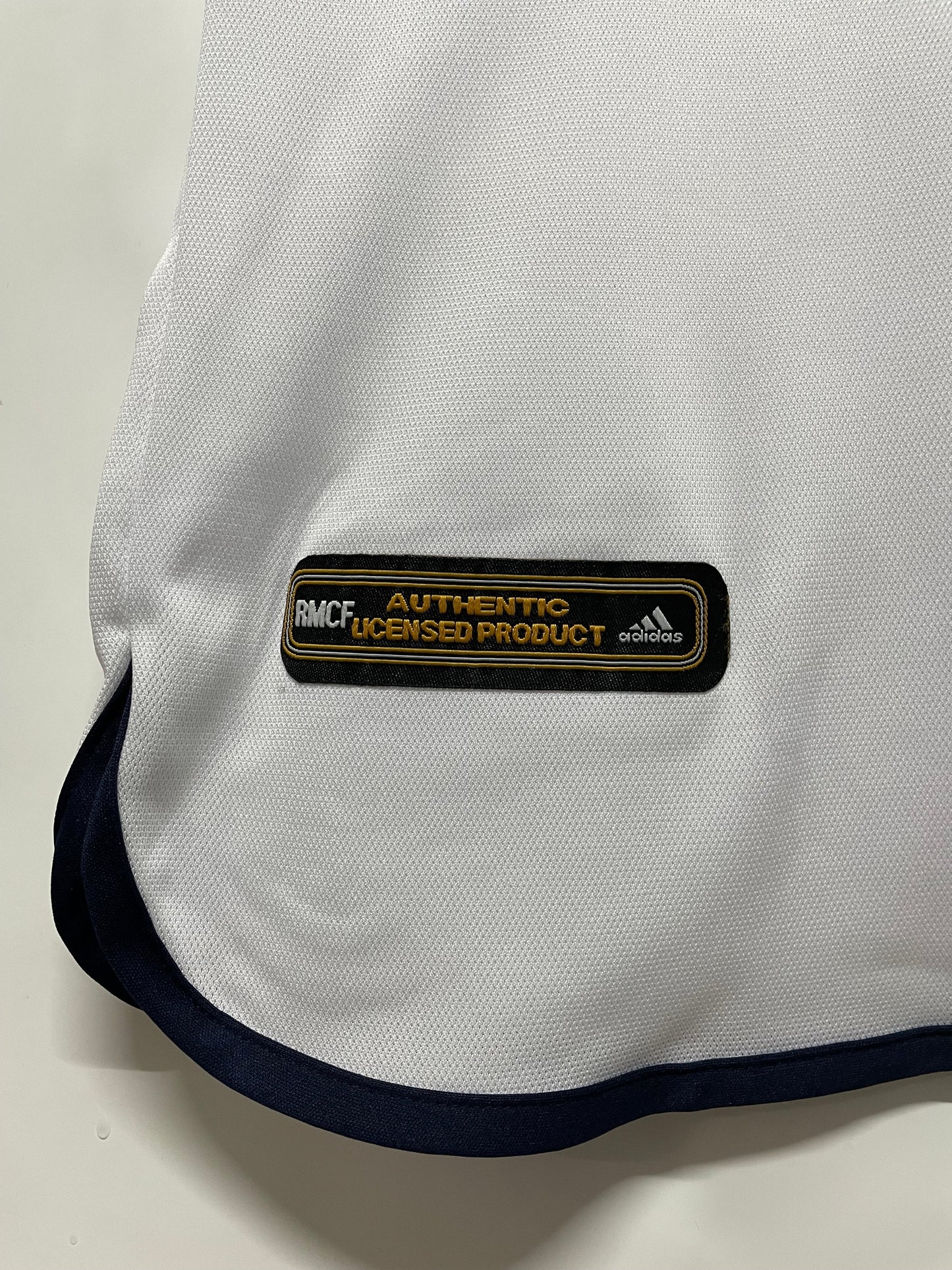 Camiseta Retro Real Madrid - Temporada 2000/2001 para Hombre
