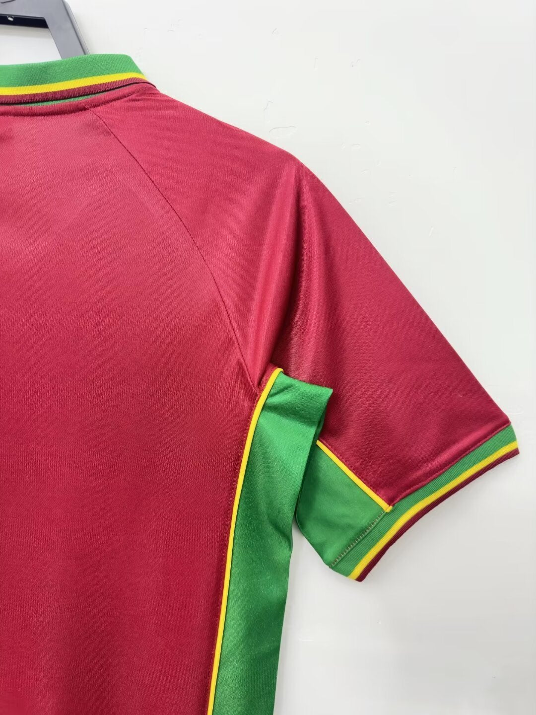 Man's Retro Jersey Portugal National Team - 1998