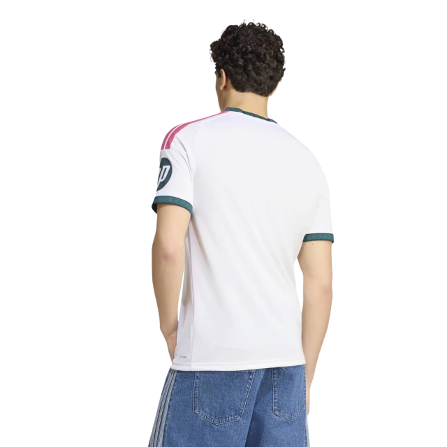 Man's Jersey Real Madrid Team Home - 26/27