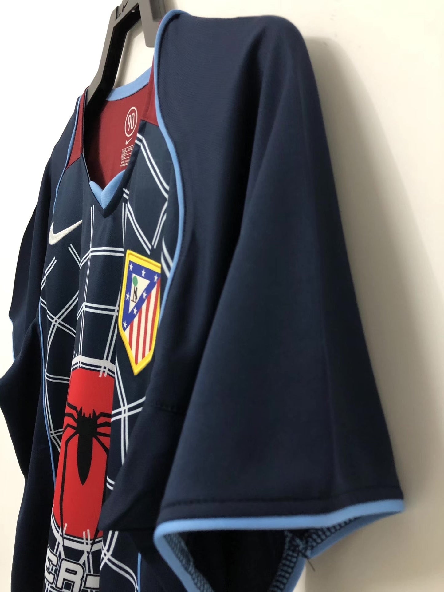 Camiseta Retro de Hombre del Atlético de Madrid - Temporada 2004/05 Spider Man