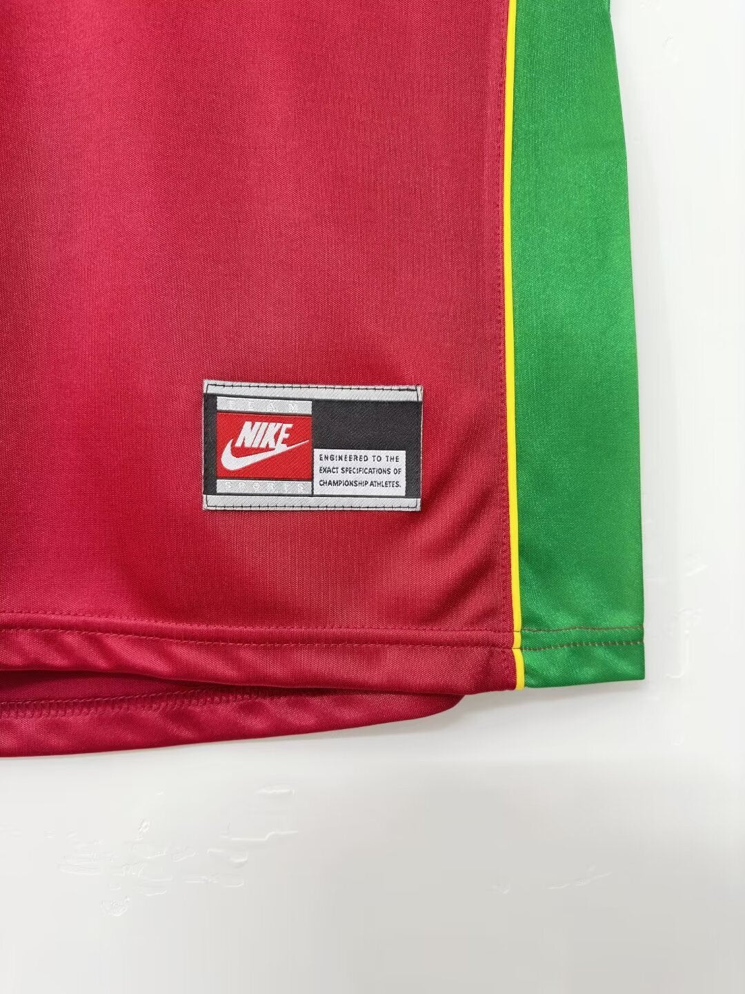 Man's Retro Jersey Portugal National Team - 1998