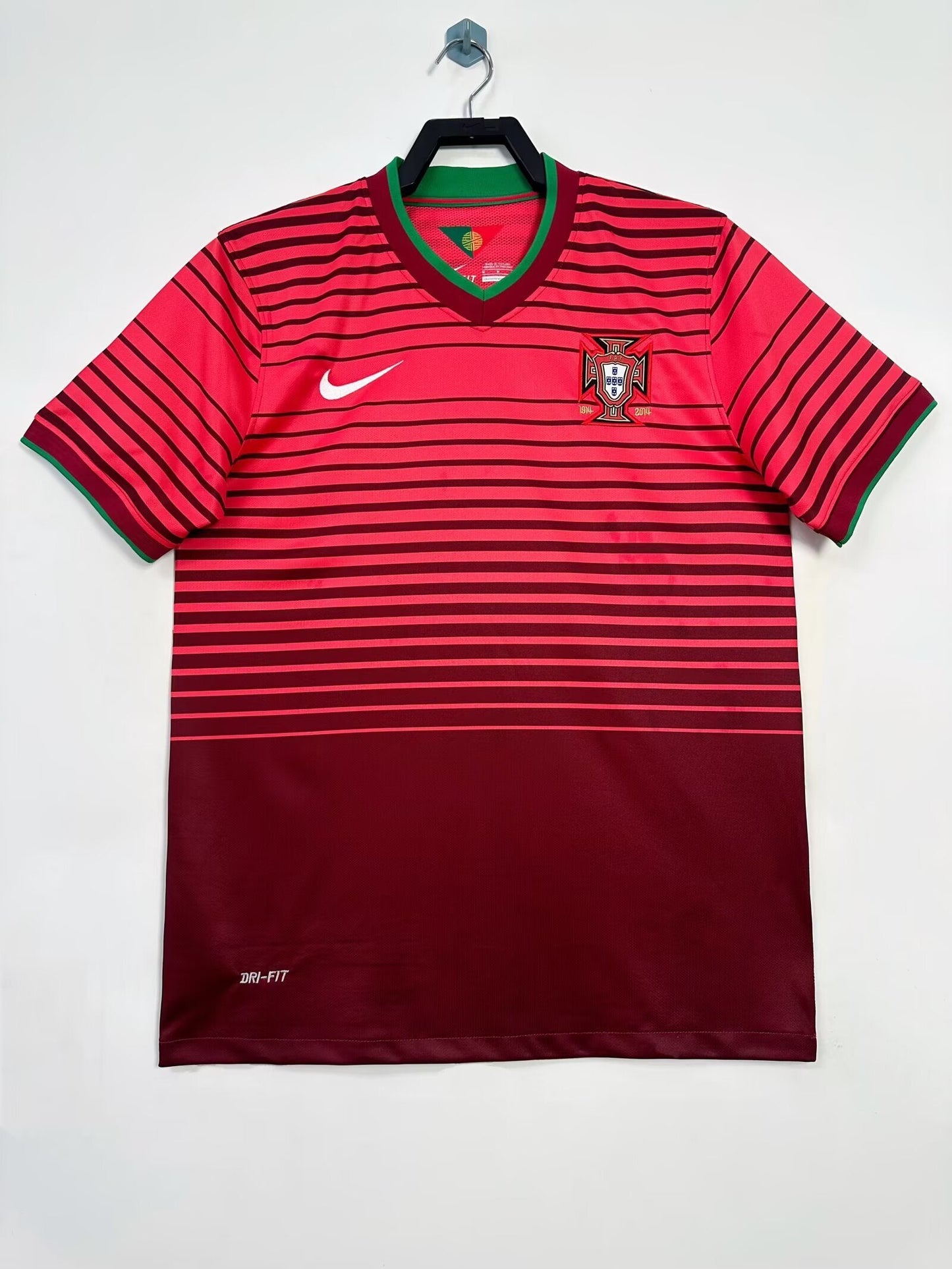 Man's Retro Jersey Portugal National Team - 2014