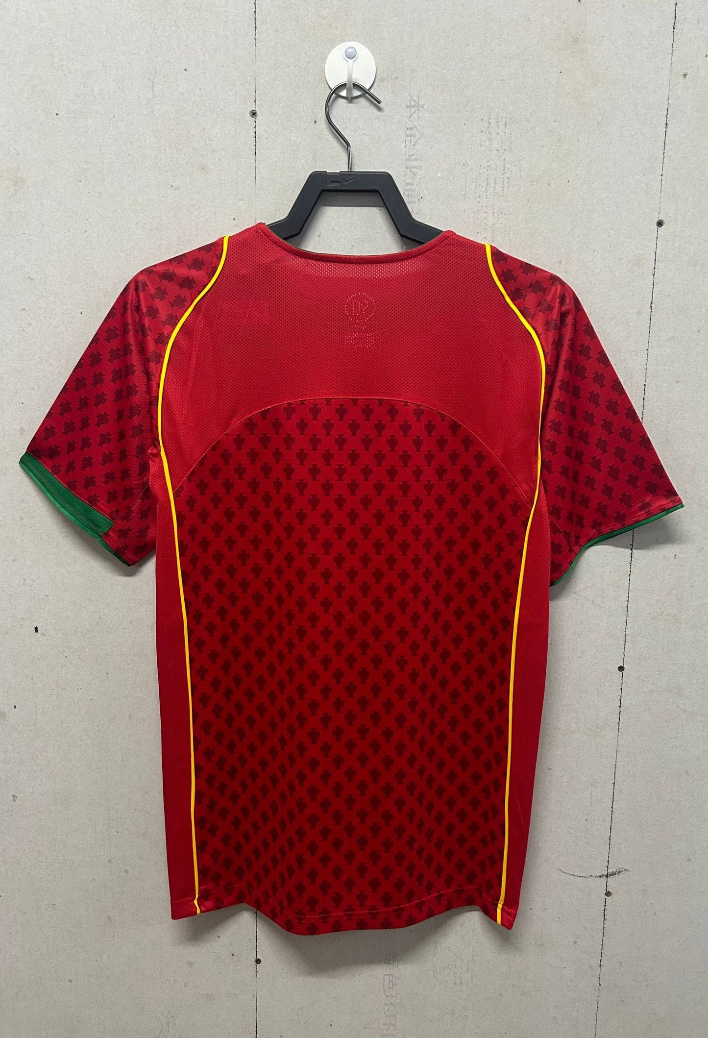 Man's Retro Jersey Portugal National Team - 2004