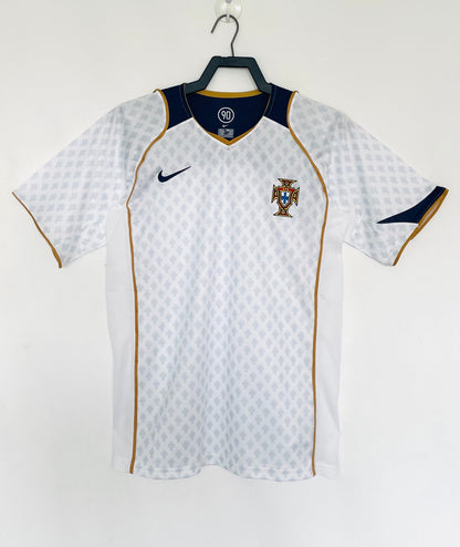 Man's Retro Jersey Portugal National Team Away - 2004