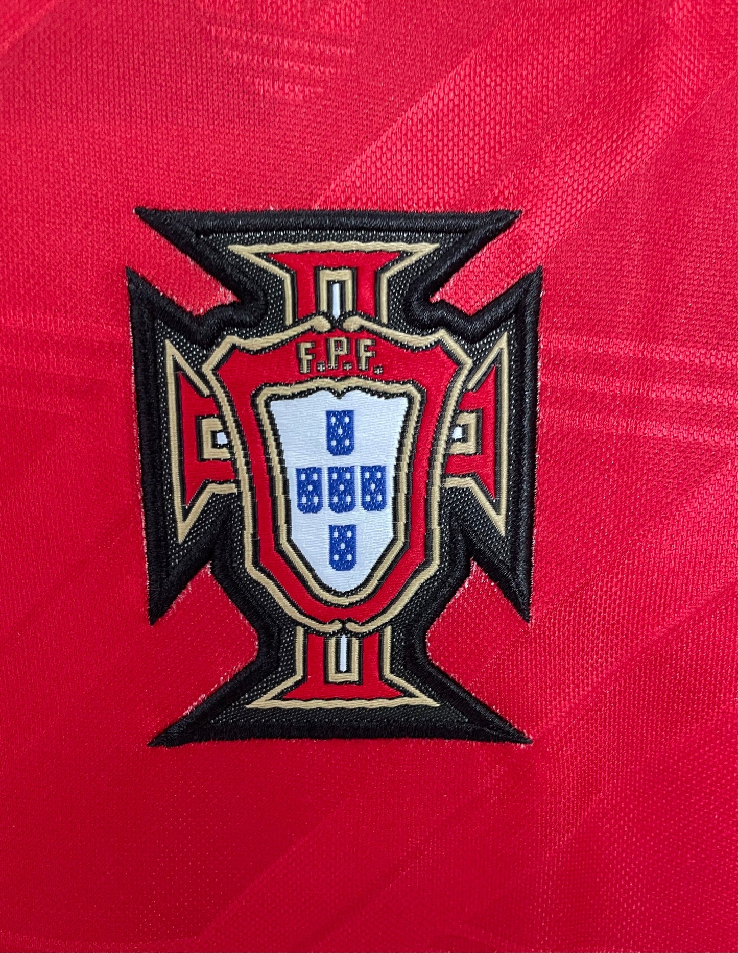 Man's Retro Jersey Portugal National Team Home - 1992/94