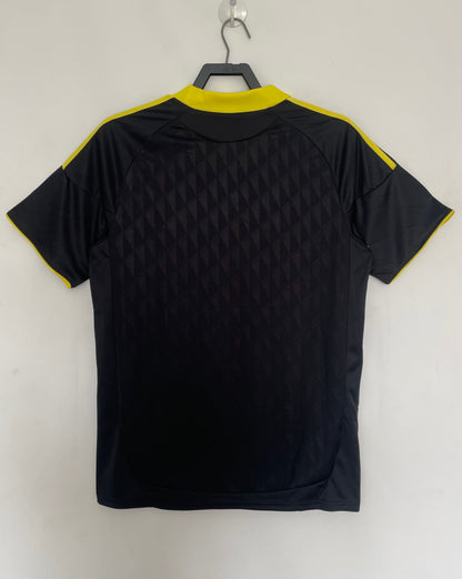 Camiseta de hombre retro Liverpool - 2010/2011
