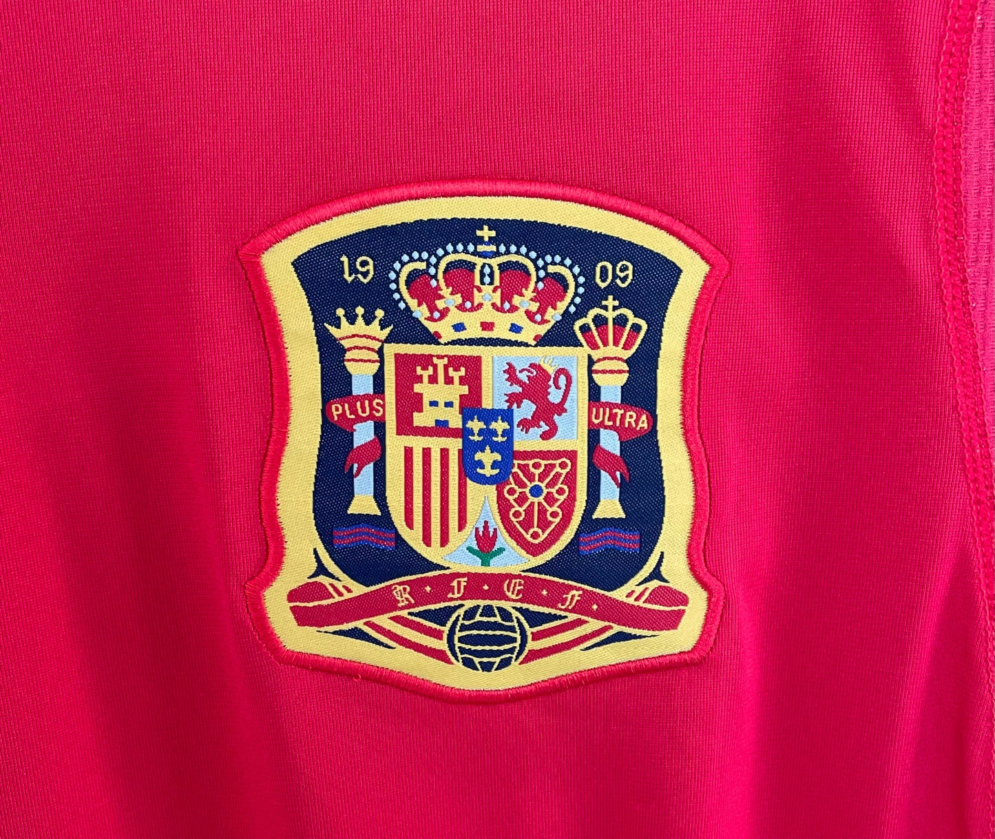 Man's Retro Jersey Spain National Team - 2010