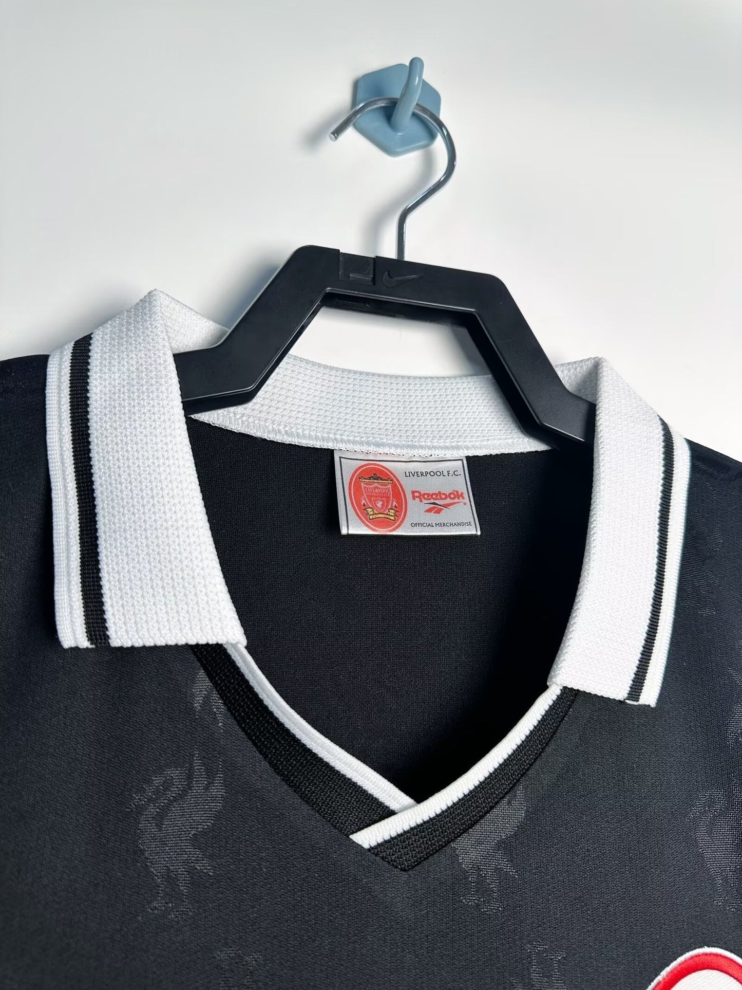 Camiseta Retro Liverpool Negra para Hombre - 1996/1997
