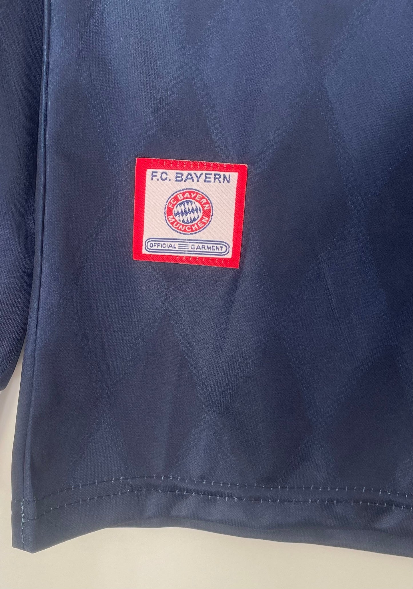 Man's Retro Long Sleeve Bayern Munchen Team - 1997/99