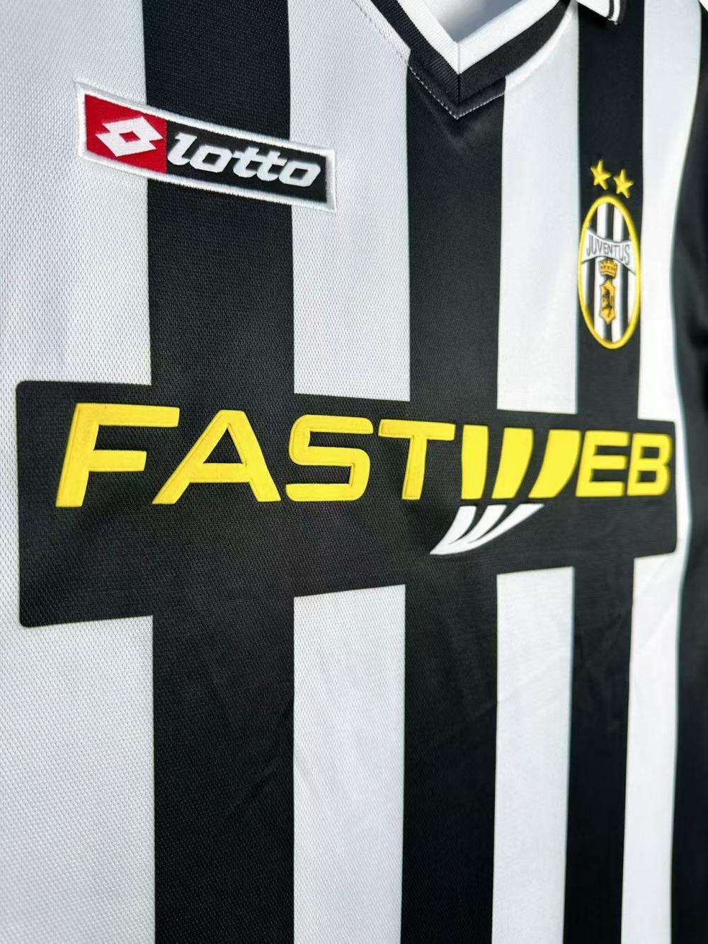 Camiseta retro de la Juventus para hombre - Temporada 2001/02