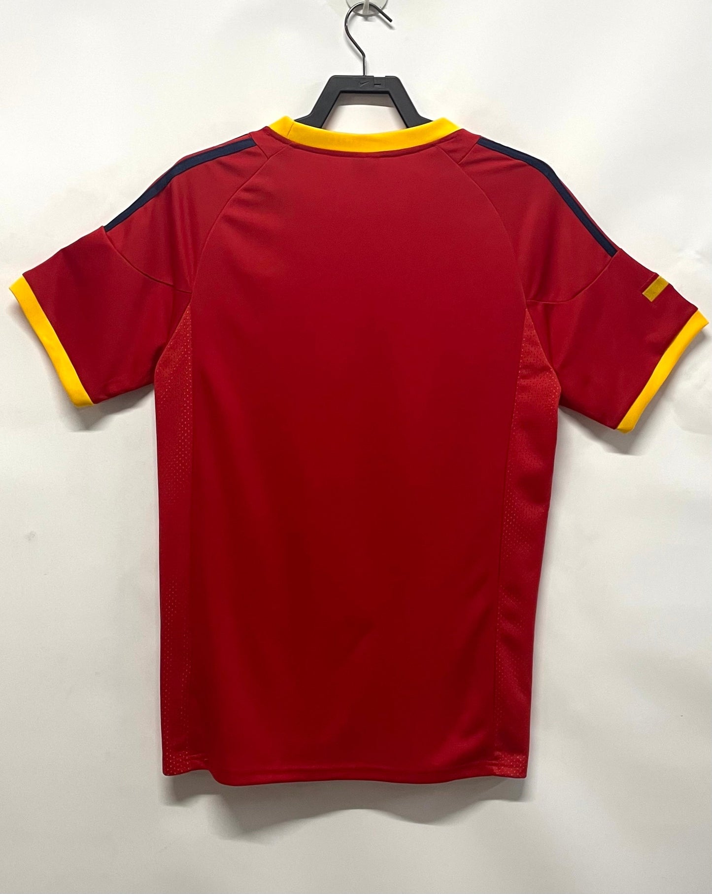 Man's Retro Jersey Spain National Team - 2002