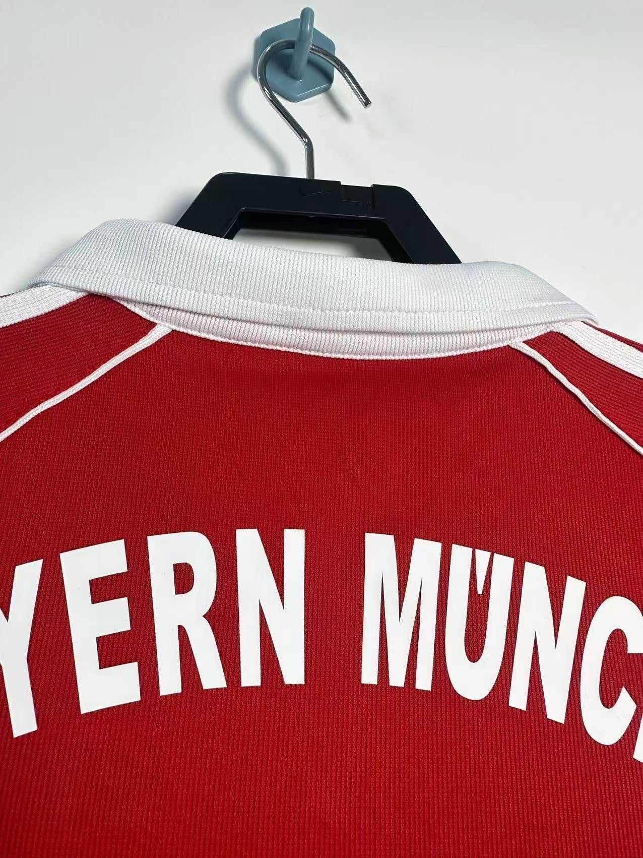 Retro Jersey Bayern Munchen Home - 2006/2007