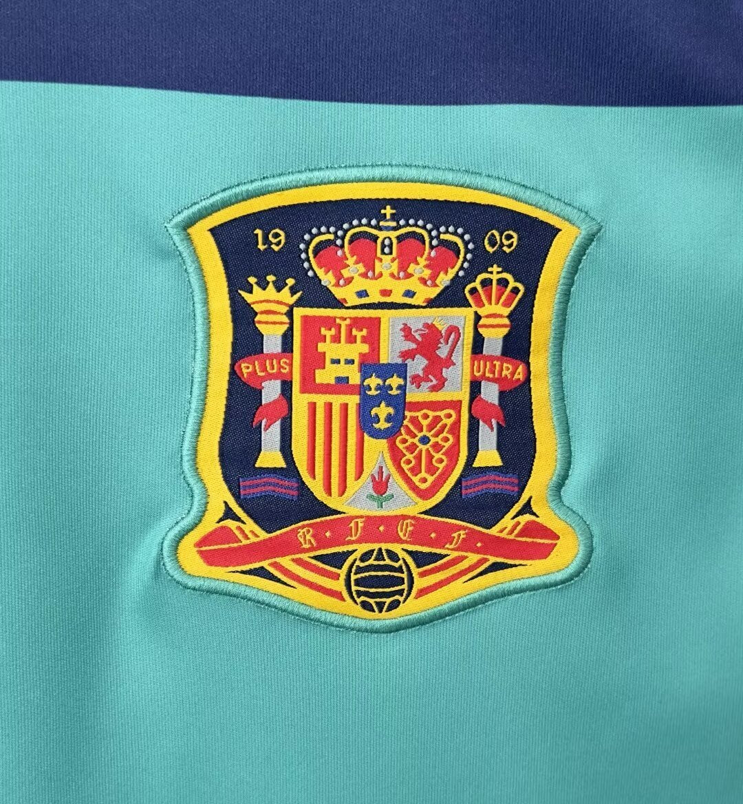 Man's Retro Jersey Spain National Team - 2010