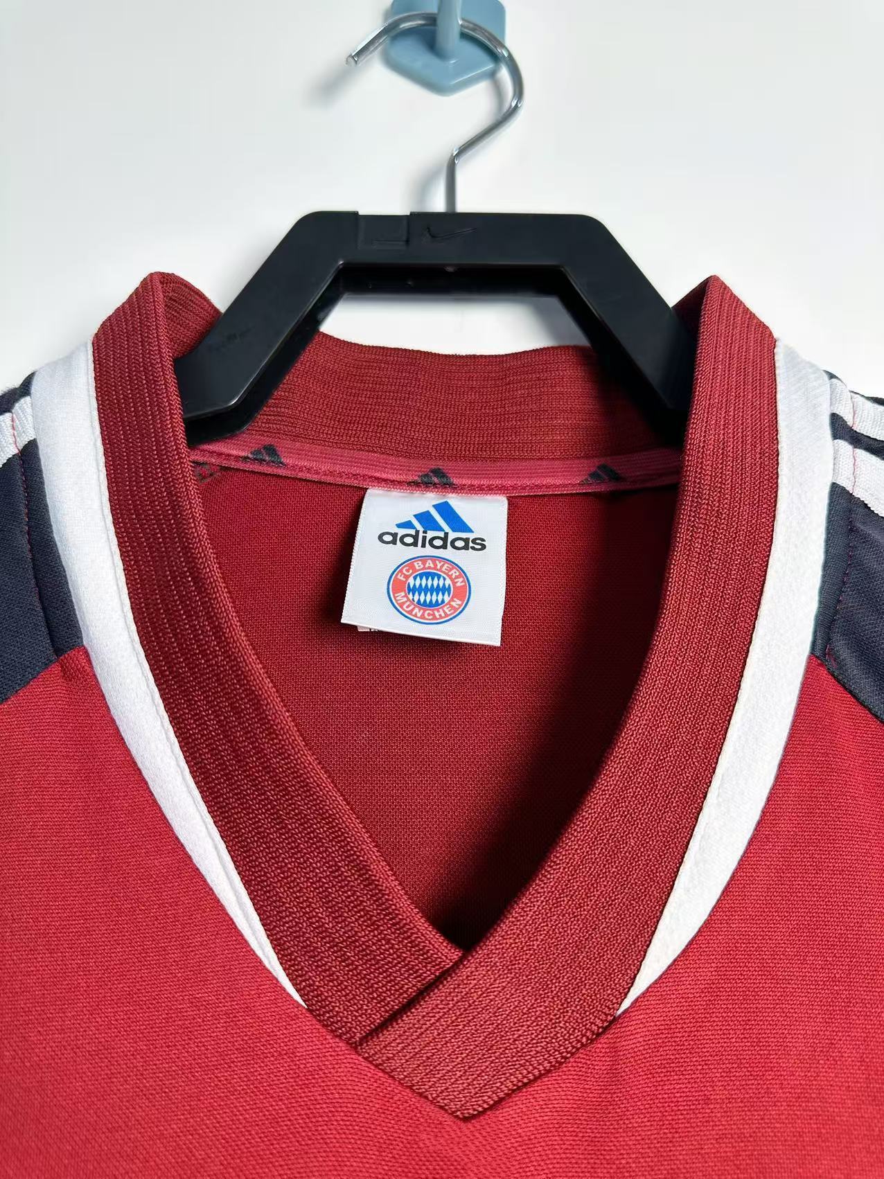 Retro Jersey Bayern Munchen Home - 2001/2002