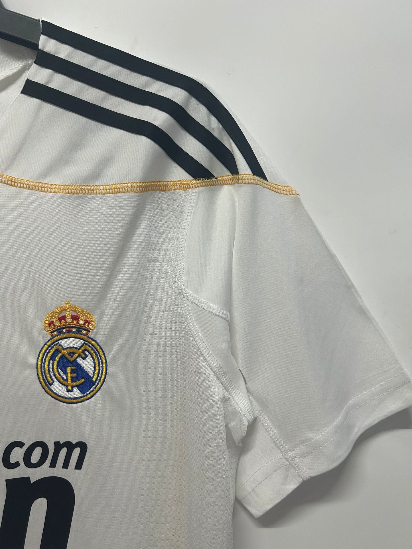 Camiseta retro de hombre del Real Madrid - 2009/2010