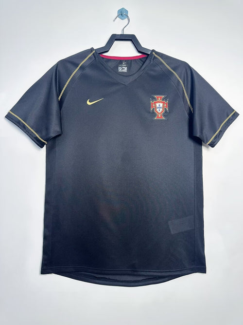 Man's Retro Jersey Portugal National Team Away - 2006