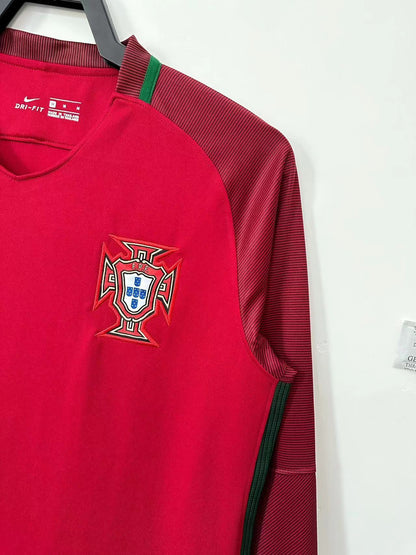 Man's Retro Long Sleeve Portugal National Team - 2016