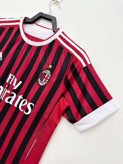 Jersey retro de hombre del equipo de Milán - 2011/12