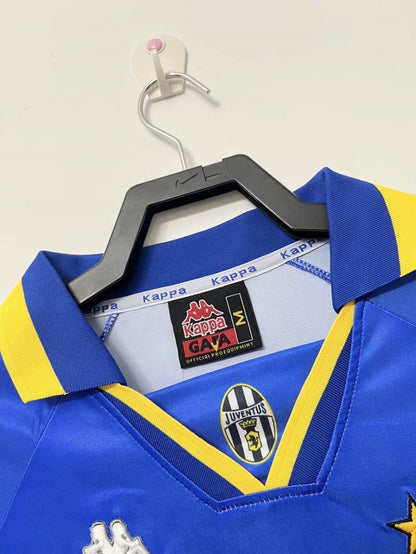 Camiseta retro de la Juventus para hombre - Temporada 1995/96