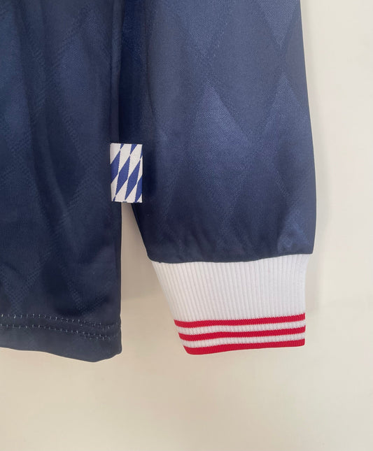 Man's Retro Long Sleeve Bayern Munchen Team - 1997/99