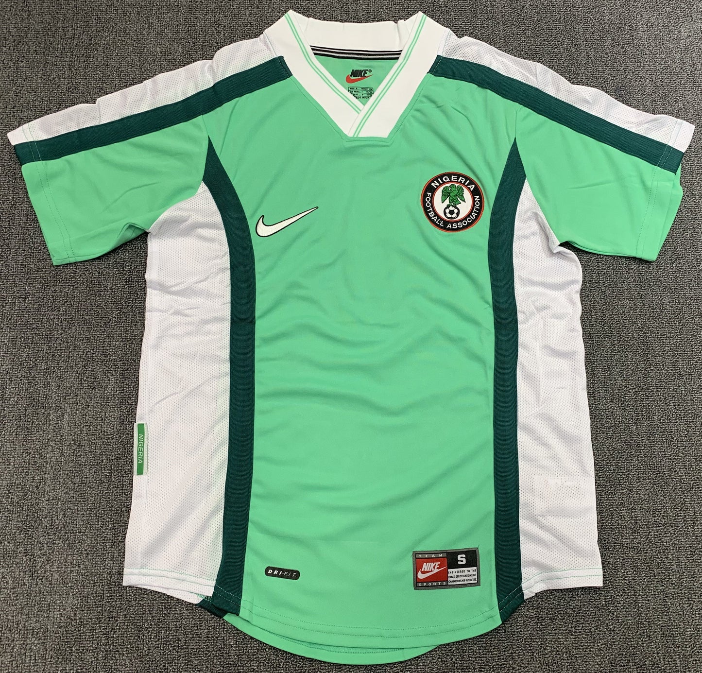 Man's Retro Jersey Nigeria National Team - 1998