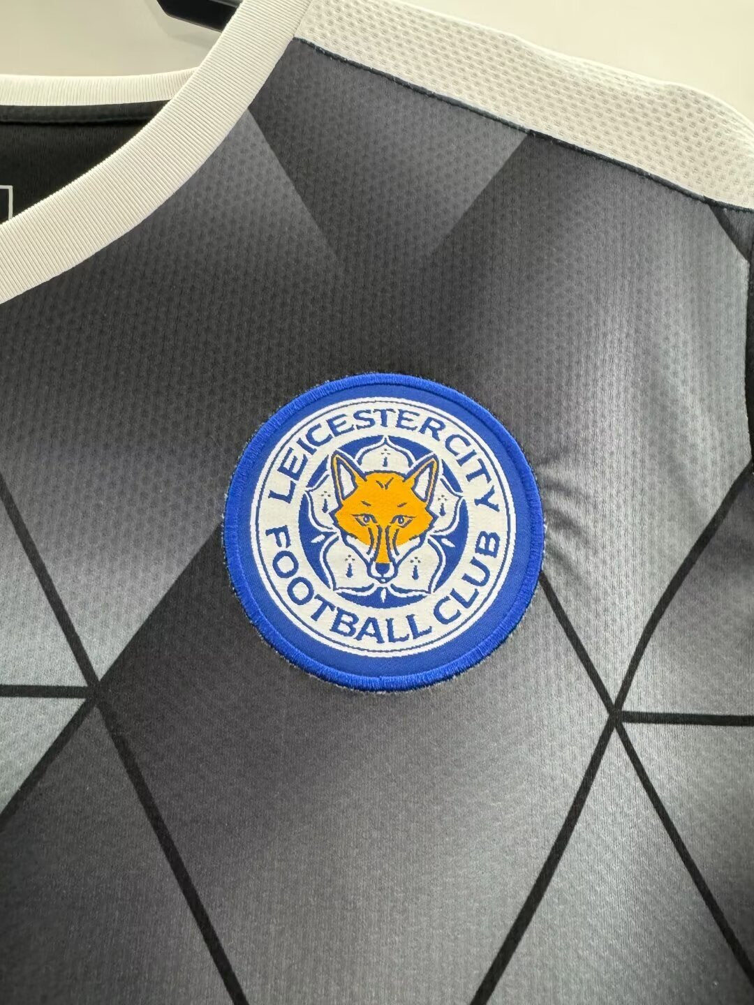 Camiseta retro de visitante del Leicester City para hombre - 2015/2016