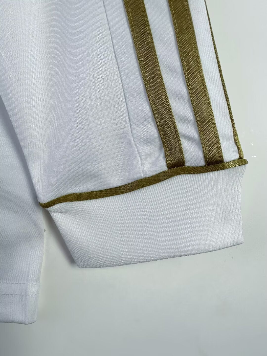 Retro Long Sleeve Real Madrid Adidas Home - 2011/12