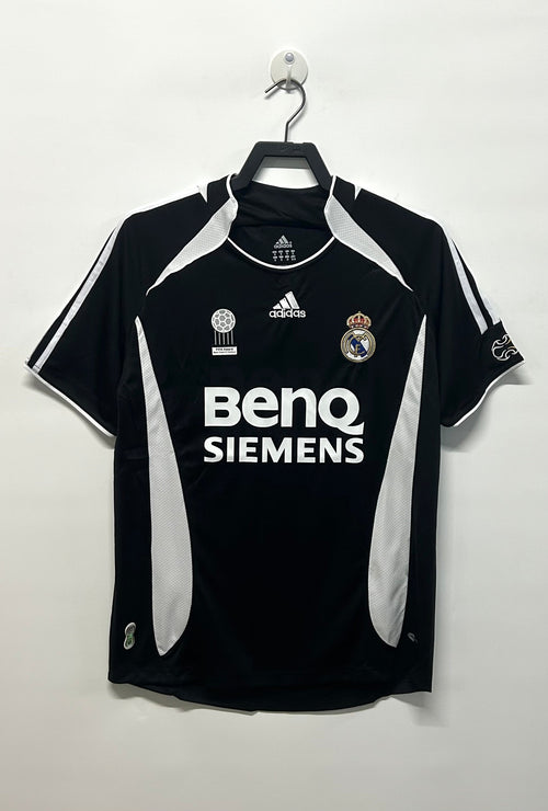 Camiseta Retro de Hombre del Real Madrid - 2006/2007
