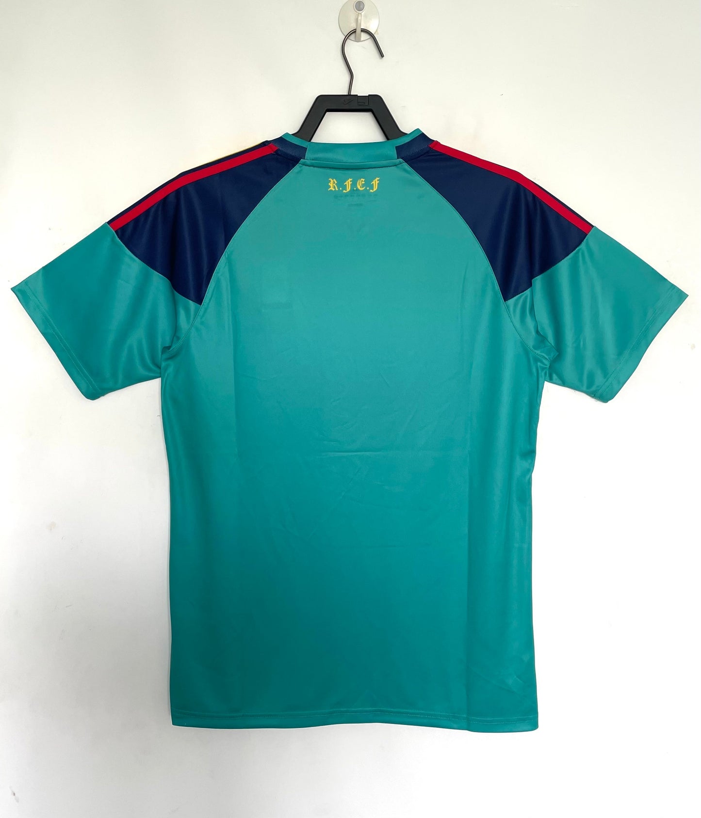 Man's Retro Jersey Spain National Team - 2010