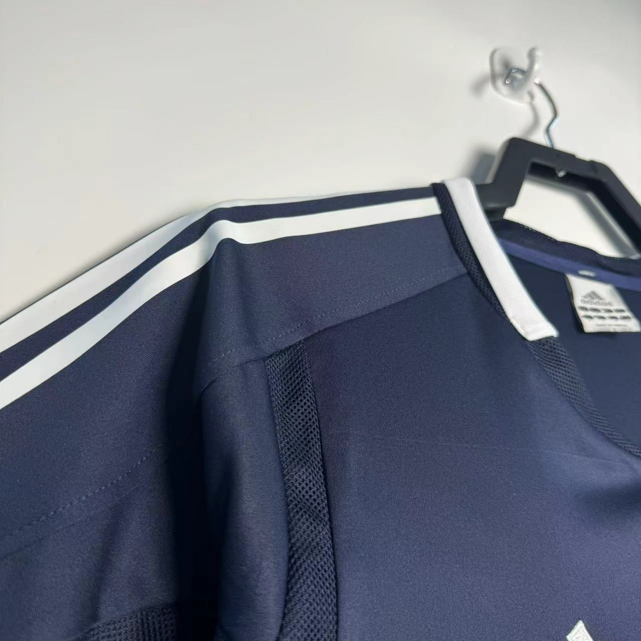 Camiseta Retro de Hombre del Real Madrid - Temporada 2004/2005
