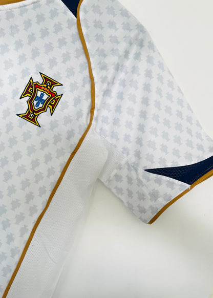 Man's Retro Jersey Portugal National Team Away - 2004