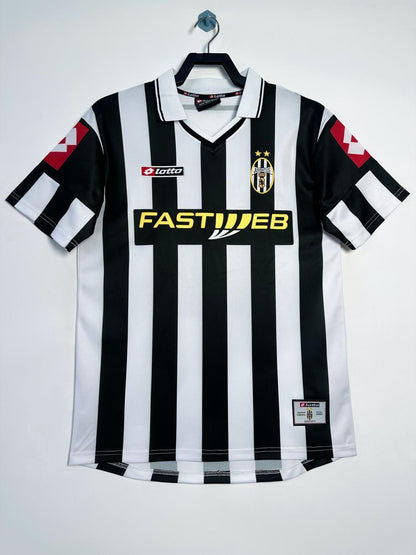 Camiseta retro de la Juventus para hombre - Temporada 2001/02