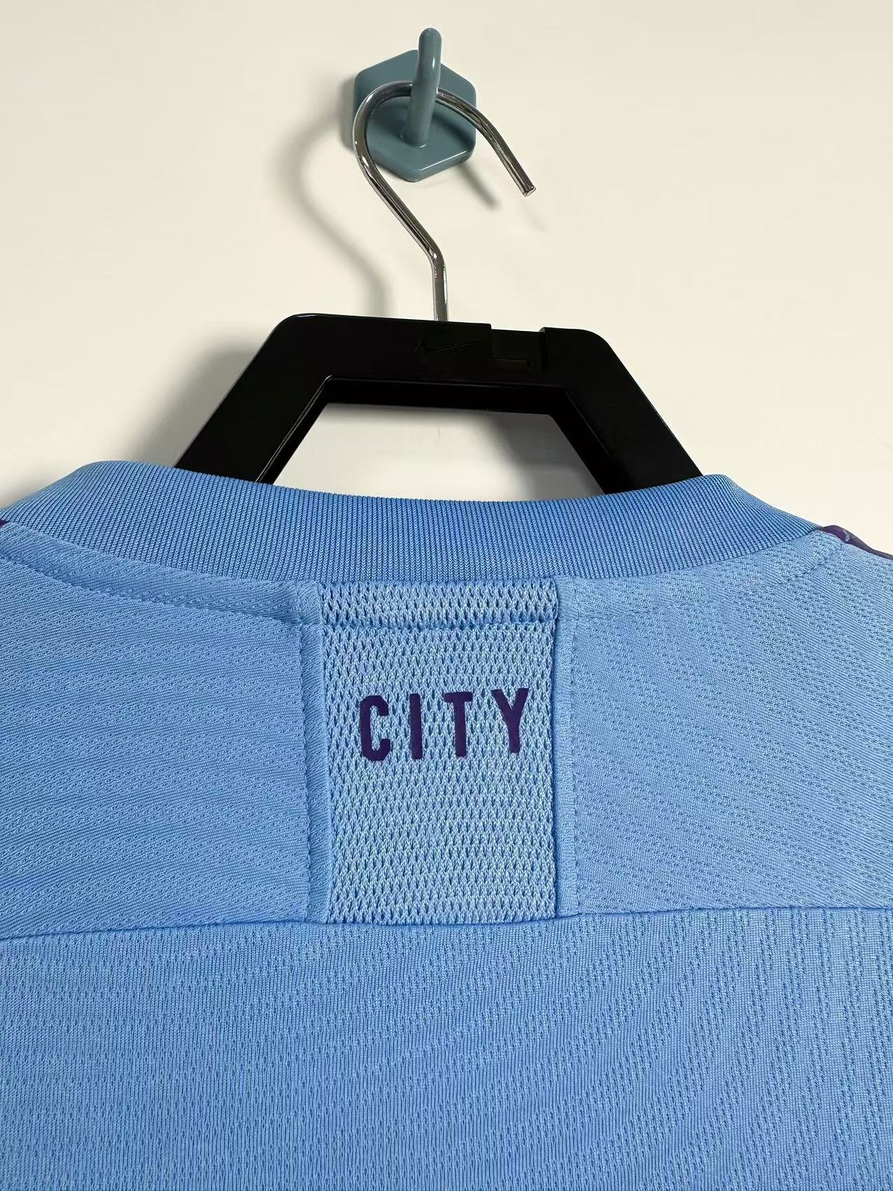 Jersey Manchester City Retro Home - 2019/2020