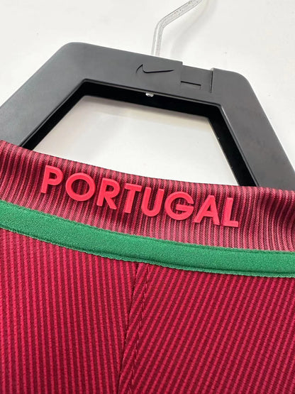 Man's Retro Long Sleeve Portugal National Team - 2016