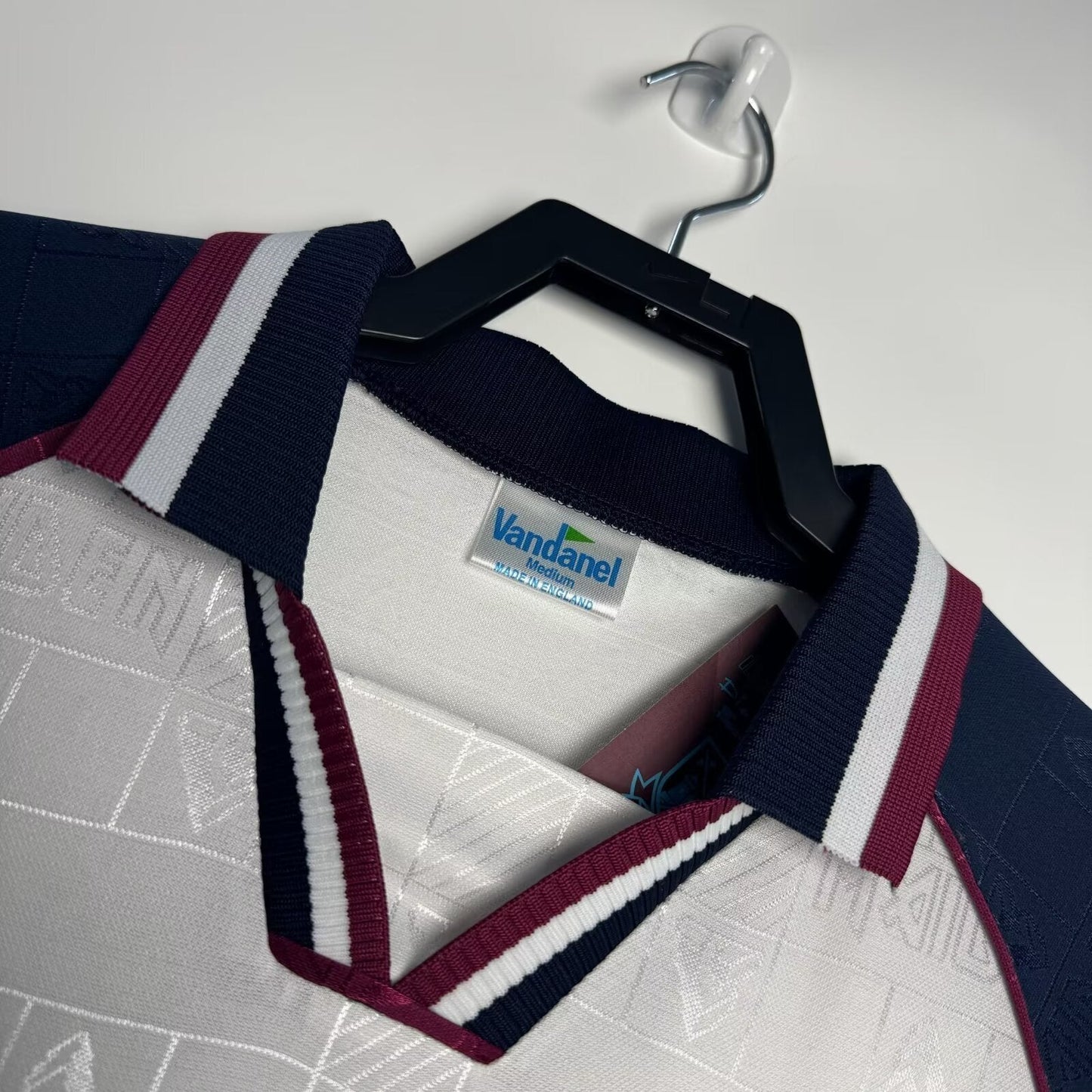Camiseta retro de visitante del West Ham para hombre - 1999